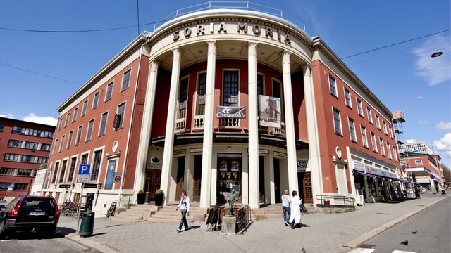 Kulturslottet Soria Moria er et bygningskompleks på Torshov i Oslo. Bibliotekdelen ble i 1977 innredet som teaterlokaler for et underbruk av Nationaltheatret.