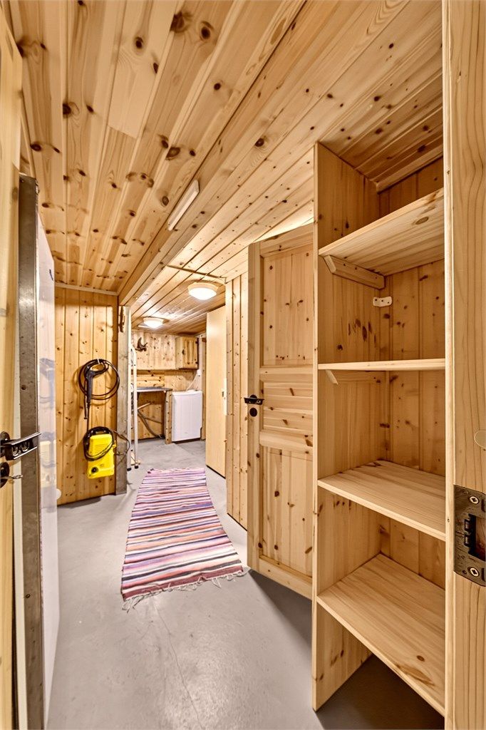 Her kommer man direkte inn i et gangareal på ca 9m²