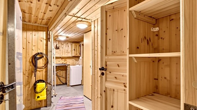 Her kommer man direkte inn i et gangareal på ca 9m²