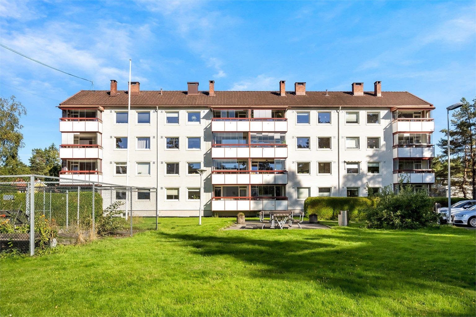 Boligblokken ble oppført i 1962.