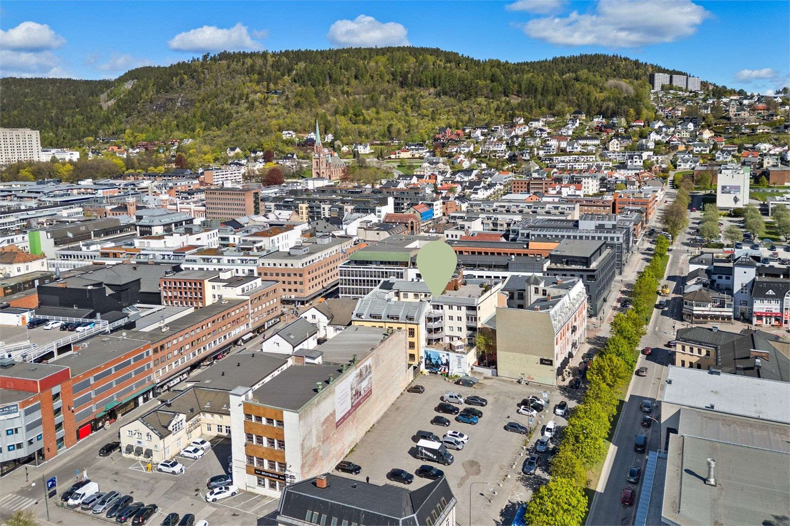 Beliggenheten på Bragernes-siden gir umiddelbar nærhet til byliv, kultur og servicetilbud.