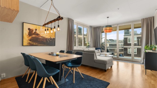 Nora Rørvik Larsen v/ Krogsveen har gleden av å presentere Sinsenveien 82! Foto: Alejandro Villanueva.