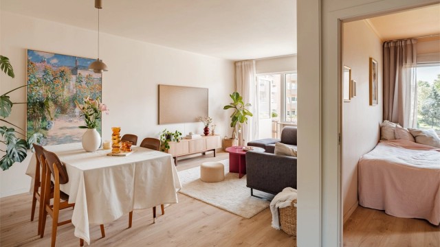 Fra stuen er det direkte utgang til en flott balkong