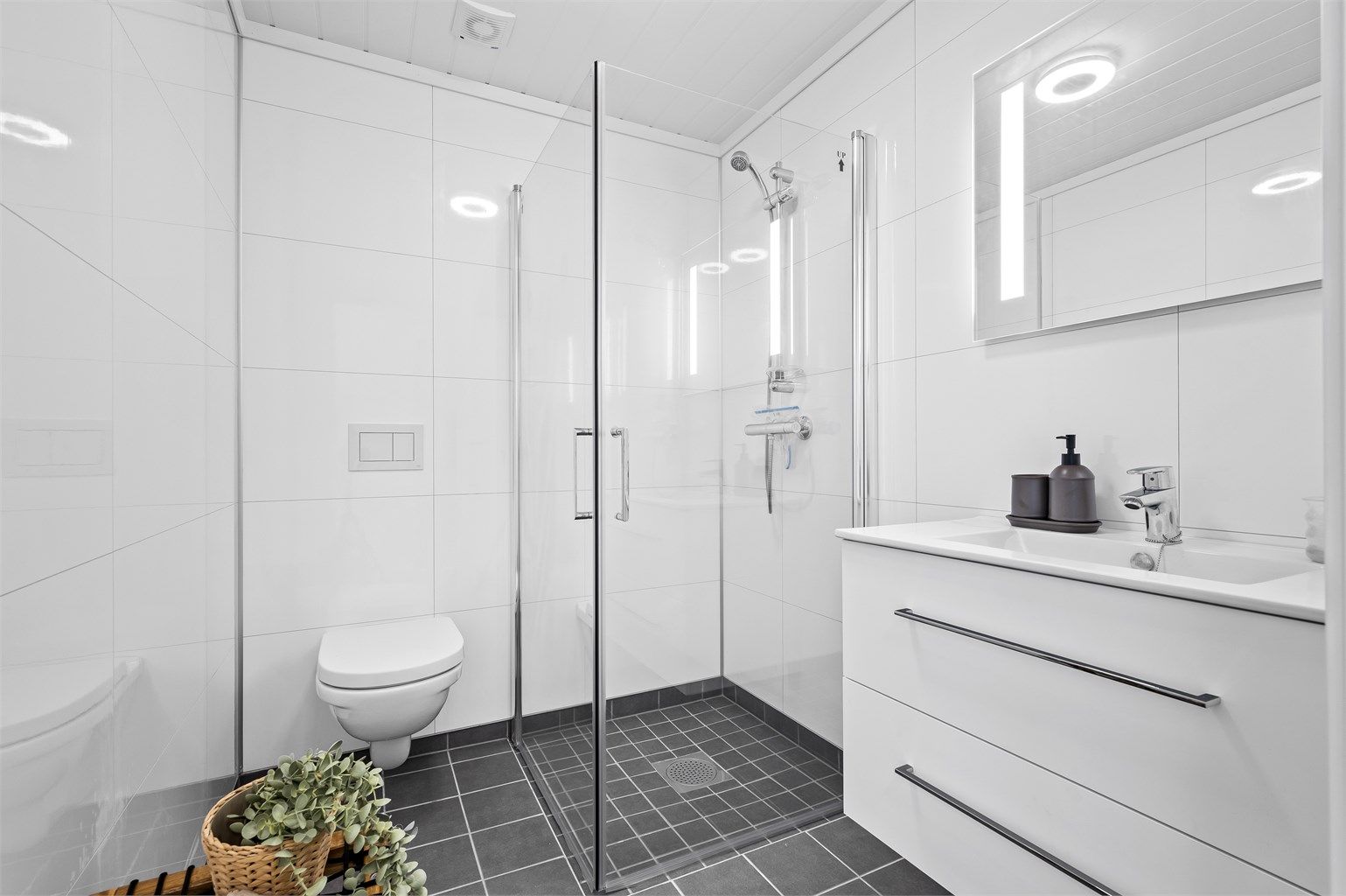 Bilde fra identisk hytte.