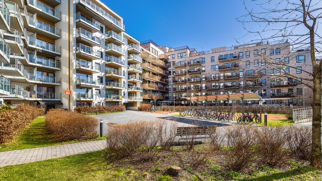 Borettslaget har felles takterrasser og tilrettelagt sykkelparkering i bakgården.