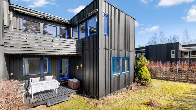 Grensende til fellesområder, er det ingen gjenboere.