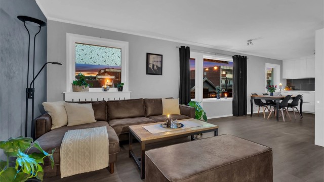 Oskars gate 16 presenteres av Jonathan Dahl i Krogsveen.