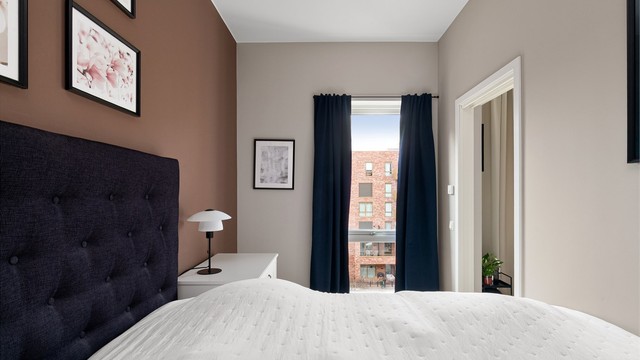 Rommet er malt i behagelige, duse farger