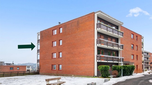 Leiligheten ligger nydelig til i 3. etasje, og har en flott planløsning