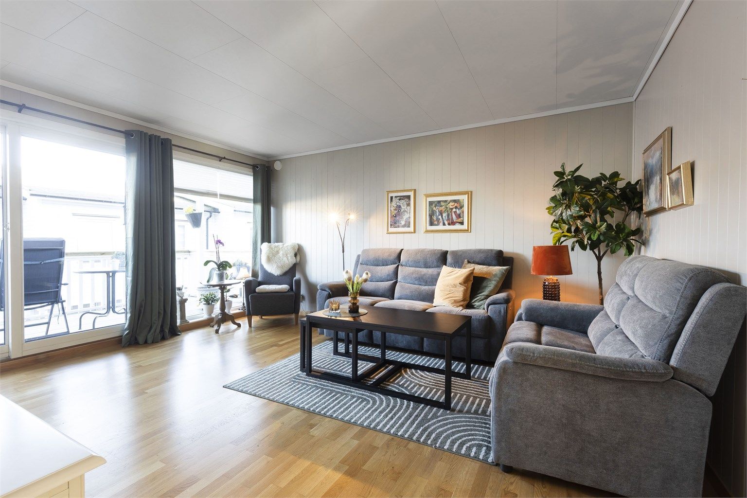 Fredrik Christoffersen presenterer Olaf Ryes Gate 93! Foto: Danny Twang