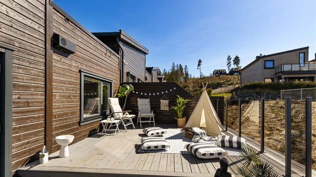 Den store terrassen på 41 m² gir rikelig med plass for utemøbler og aktiviteter.