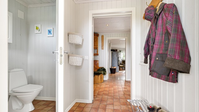 Velkommen inn til et lyst inngangsparti