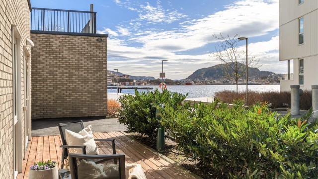 - Velkommen til Nyhavn 13! -