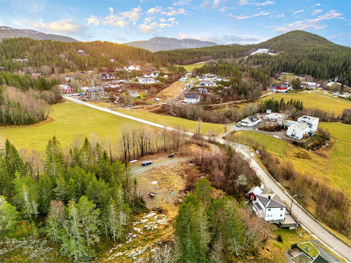 I sommermånedene kan du blant annet dra på Bryggeutstillinga, som er Fosens største salgsutstilling for kunst og kunsthåndverk.