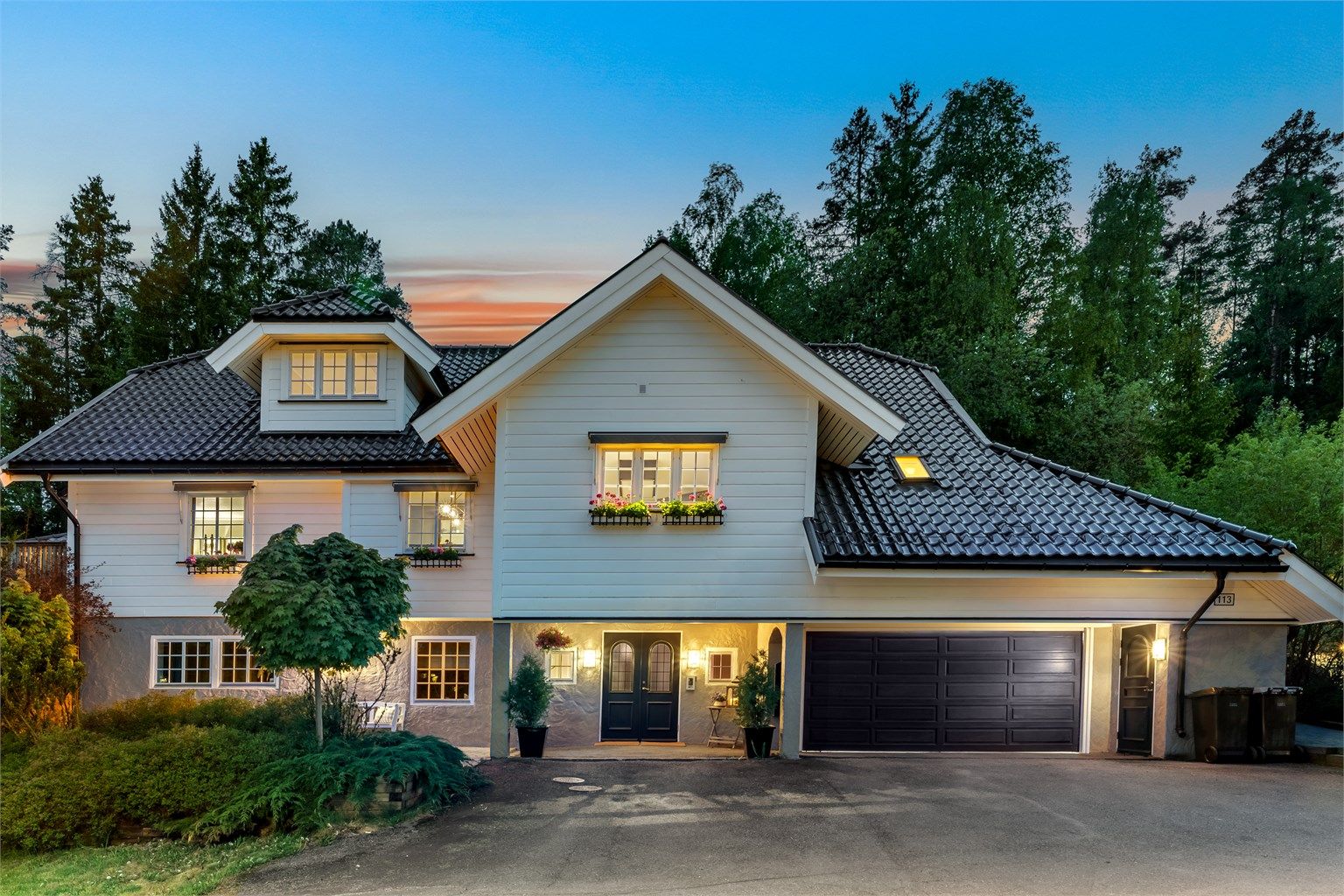 Velkommen til Christian Krohgs vei 113 - en ærverdig familie bolig med mange gode bokvaliteter!