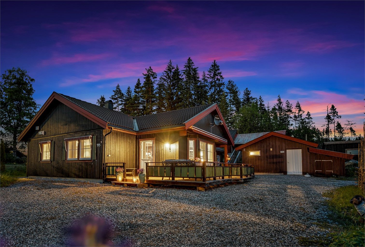 Eneboligen er fra 2018 og holder god standard. 