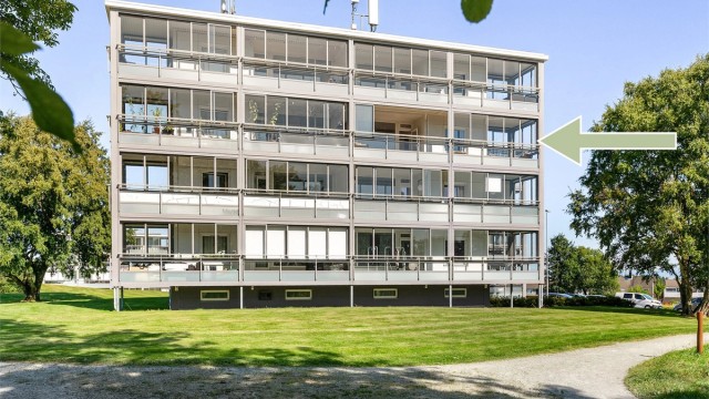 3. etasje. Innglasset balkong mot sør.