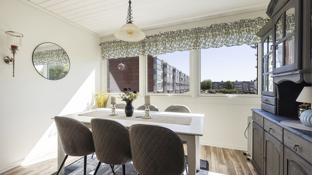 Eget område for spisebord og stoler