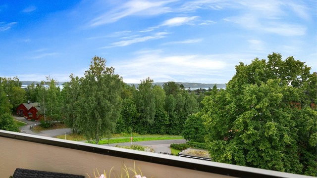 Fjordutsikt fra balkongen