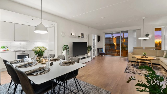 Velkommen til Trondheimsvegen 100C. En stilfull leilighet med utforming som gjør det enkelt å møblere. Her kan man flytte rett inn. (Foto: Morten Eriksen)