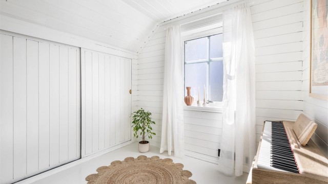 Soverom som i dag benyttes som omkledningsrom.