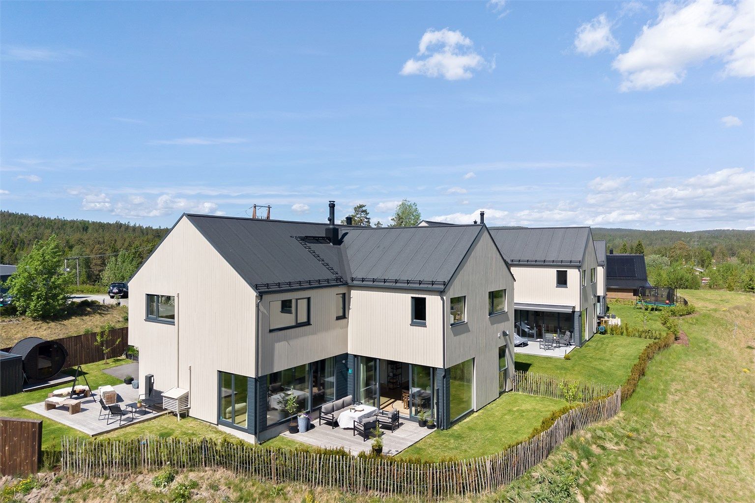 Velkommen til Furuåsen 14 - En påkostet og moderne enebolig fra 2022.