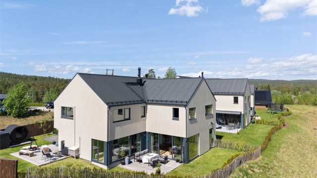 Velkommen til Furuåsen 14 - En påkostet og moderne enebolig fra 2022.