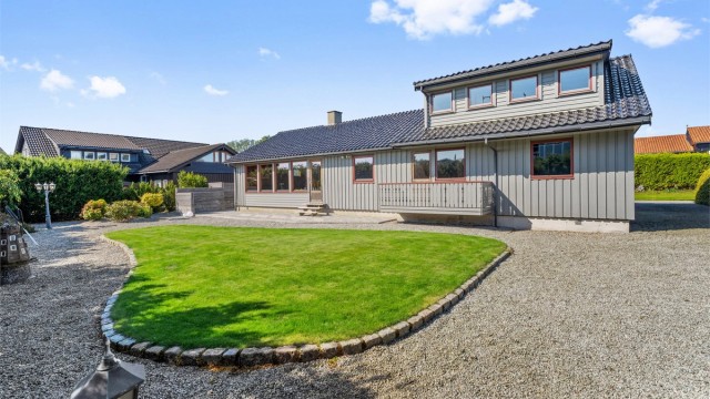 Velkommen til Torvvegen 3! Presentert av Ine Mari Hagen v/Krogsveen Jæren.
Foto: Nordbø Foto