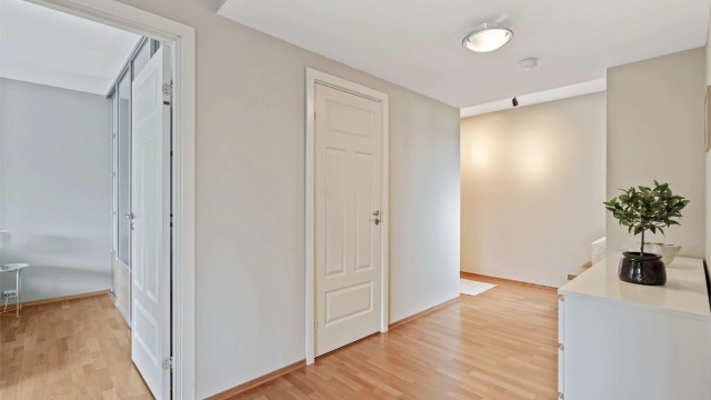 Leiligheten har en intern bod for ekstra lagring, i tillegg til den eksterne.