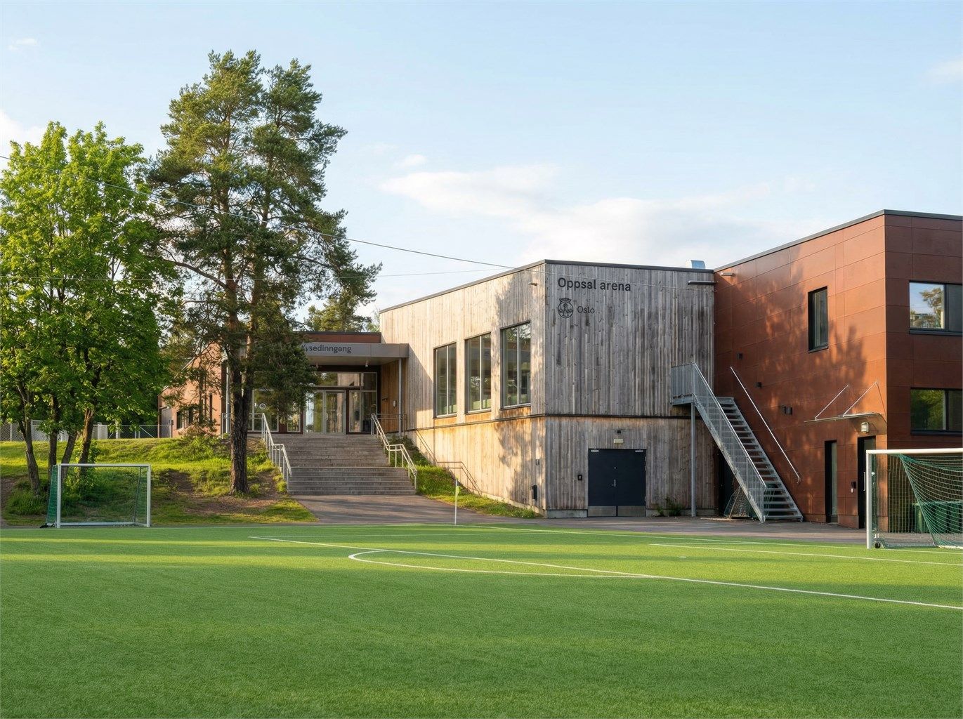Nærhet til Oppsal Arena med både håndball og fotball.