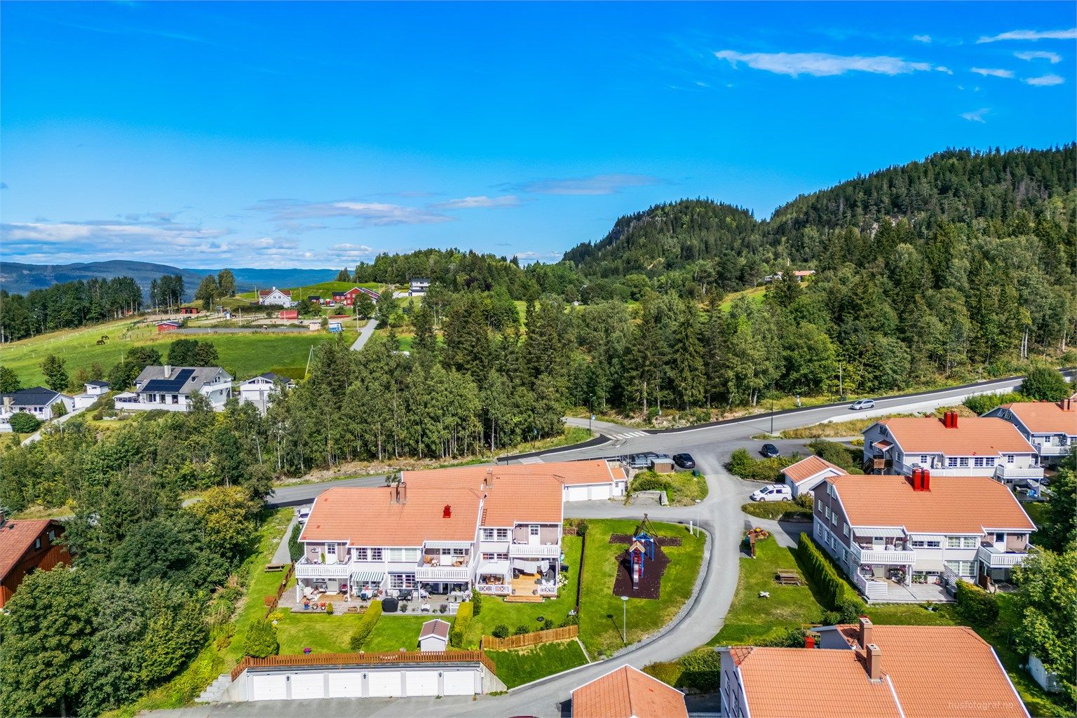Gangavstand til bussholdeplass langs Ringveien med avganger til Asker og Drammen