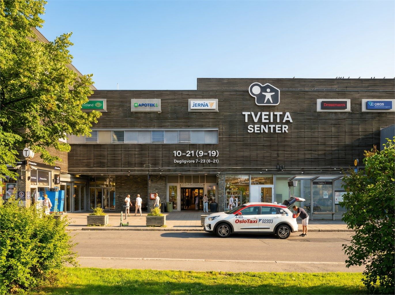 Beliggenheten er attraktiv med et godt utvalg av servicetilbud i nærheten, inkludert Tveita senter med over 70 butikker.