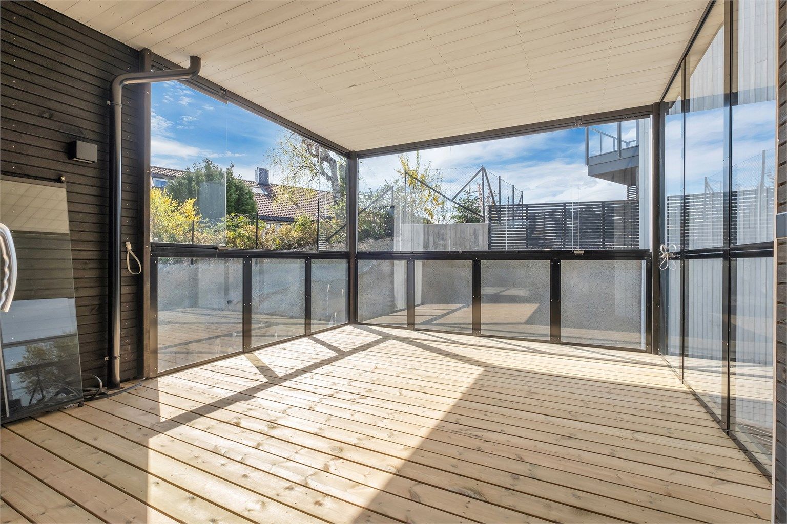 Stor innglasset hagestue 