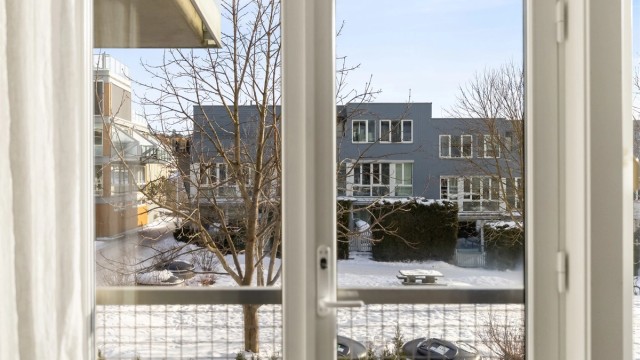 Her ferdes du derfor fritt både i stuen og på soverommene