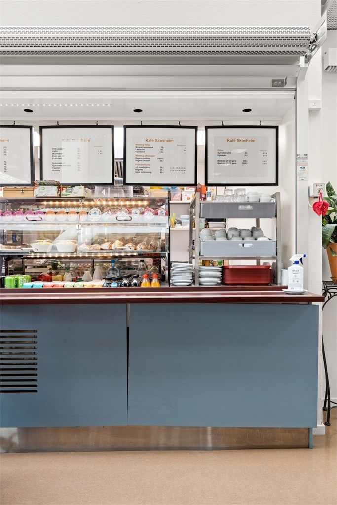 Egen kafeteria hvor beboerne kan kjøpe rimelig mat
