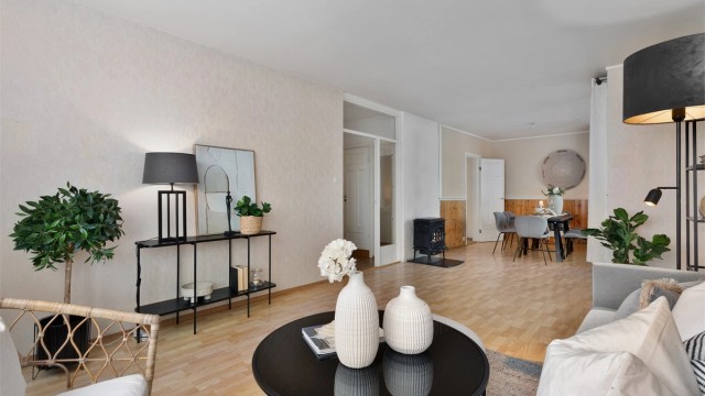 Leiligheten har vedovn