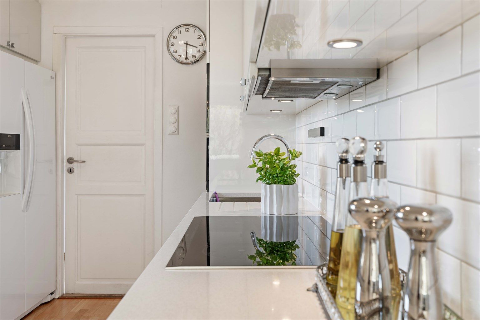 Detaljer fra kjøkkenet.