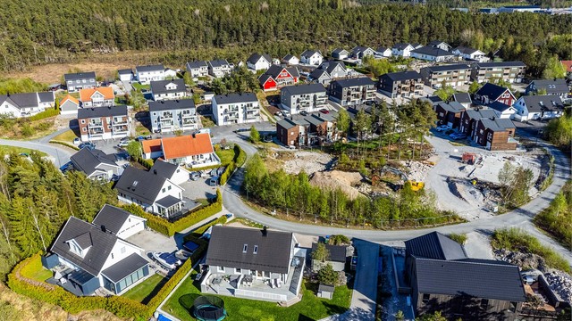 Boligområdet på Missingfjellet er ungt og fortsatt under etablering. Ytterligere bebyggelse er planlagt på motsatt side av veien for #7.