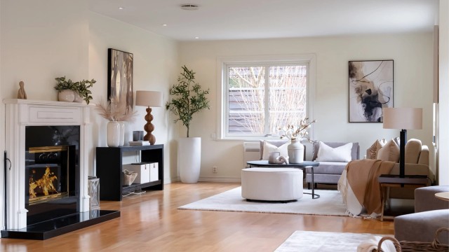 Dette er en representativ og elegant leilighet i idyllisk villavei på Ris, beliggenhet i grønne omgivelser mellom Vinderen og Slemdal. Foto: Borowiak, Chris.