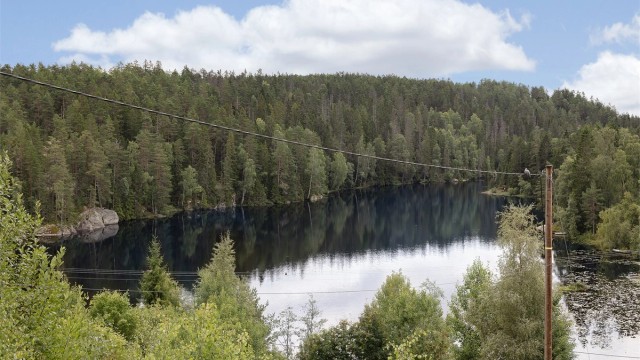 Området byr på mange flotte fiskevann, bade- padlemuligheter.