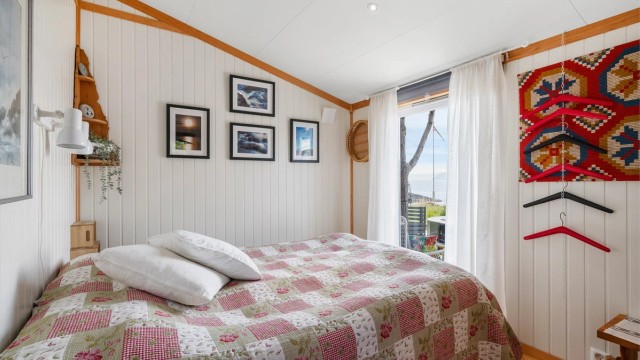 Soverom 1 av 3 i annekset er på 8 kvm.