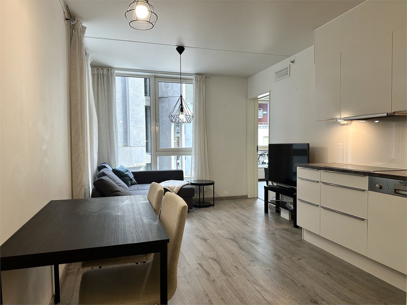 En lys og moderne 2-roms leilighet på Tjuvholmen til leie.