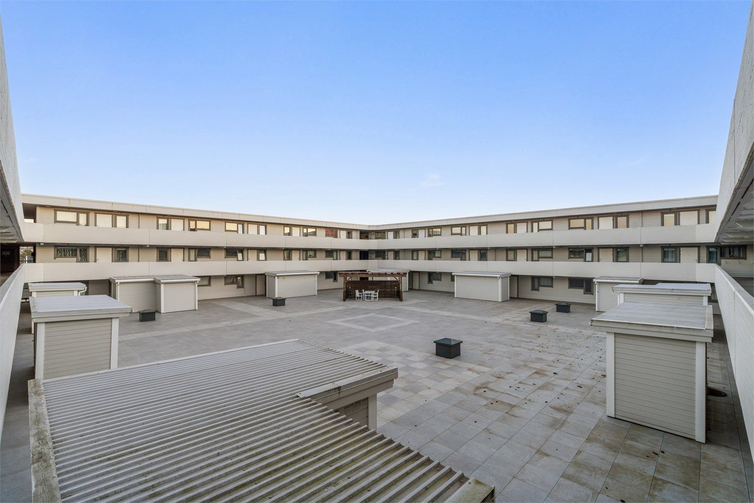 Sameiet er veldrevet og har et stort, nyoppusset atrium til felles bruk.