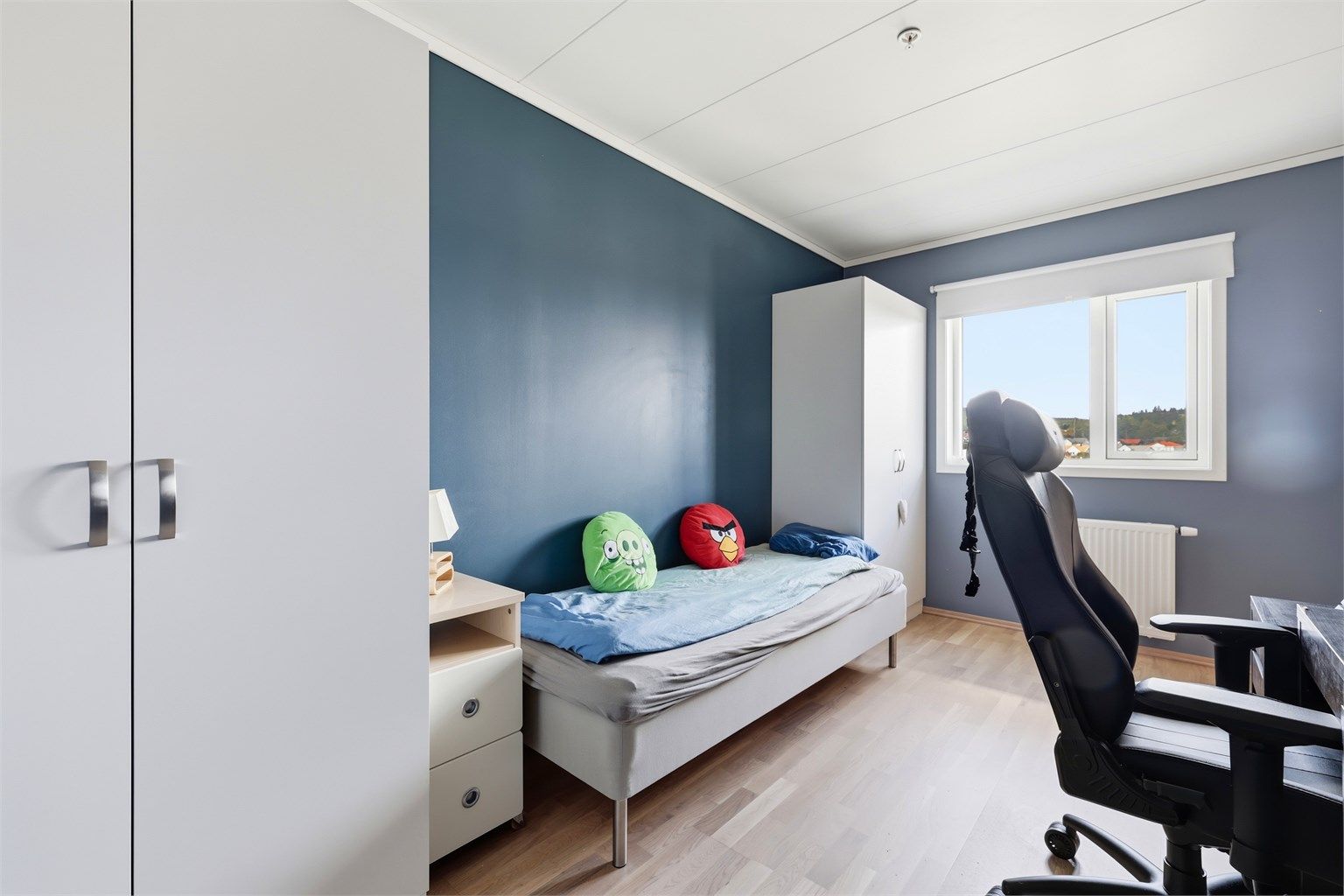 Hovedsoverommet har god plass til møblering