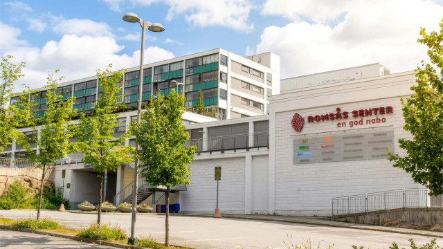 Romsås senter ca. 5 min gange fra leiligheten