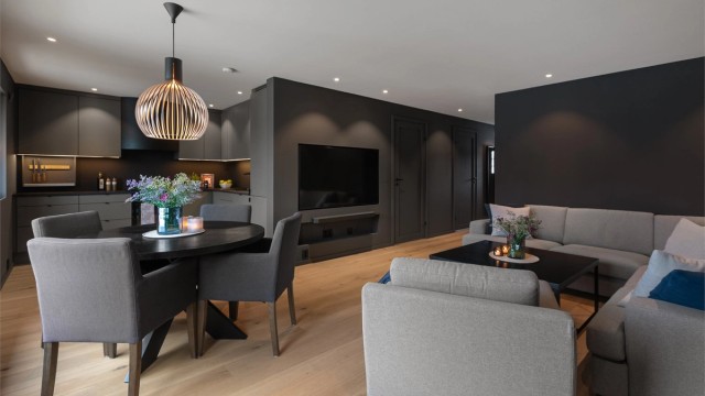 Velkommen til Moenvegen 14 - Her har du muligheten til å sikre deg en bolig utenom det vanlige! Foto: Fotograf Hege K. Leren