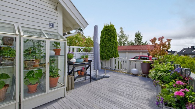 Uteplass med adkomst fra stue