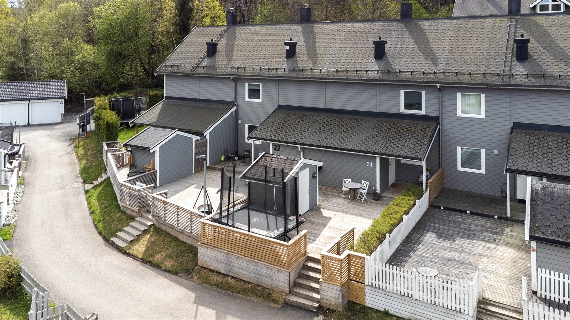 Robin Lauritzen v/ Krogsveen Eiendomsmegling har gleden av å presentere Munkebekken 24!