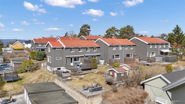 Eiendommen har en sjelden stor hage