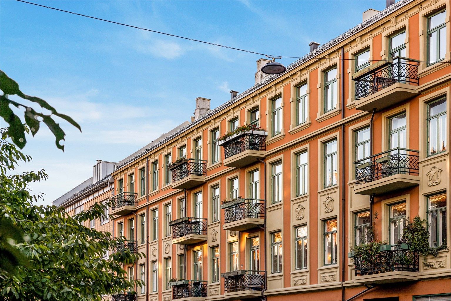 Velkommen til Stensgata  32 C - Attraktiv selveierleilighet i veletablert boligområde på Adamstuen - Presentert av Krogsveen v/Anne Aartun. Foto: Bjørnar Solberg i Solberg Studio. 